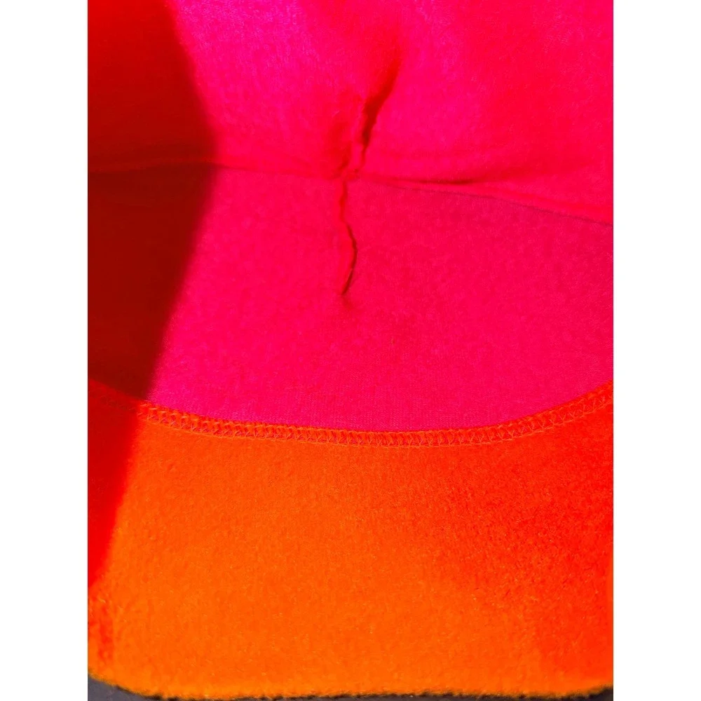 Dunkin DNKN 2019 TCS NYC Marathon Kids Fleece Tassel Pink Orange Hat